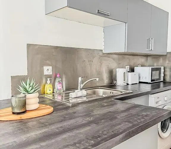 Saint Nico Matelot - 5 Min Port, Station & Center * La Rochelle (Charente-Maritime)